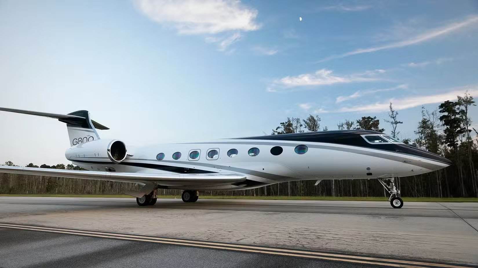 Gulfstream G800 au sol