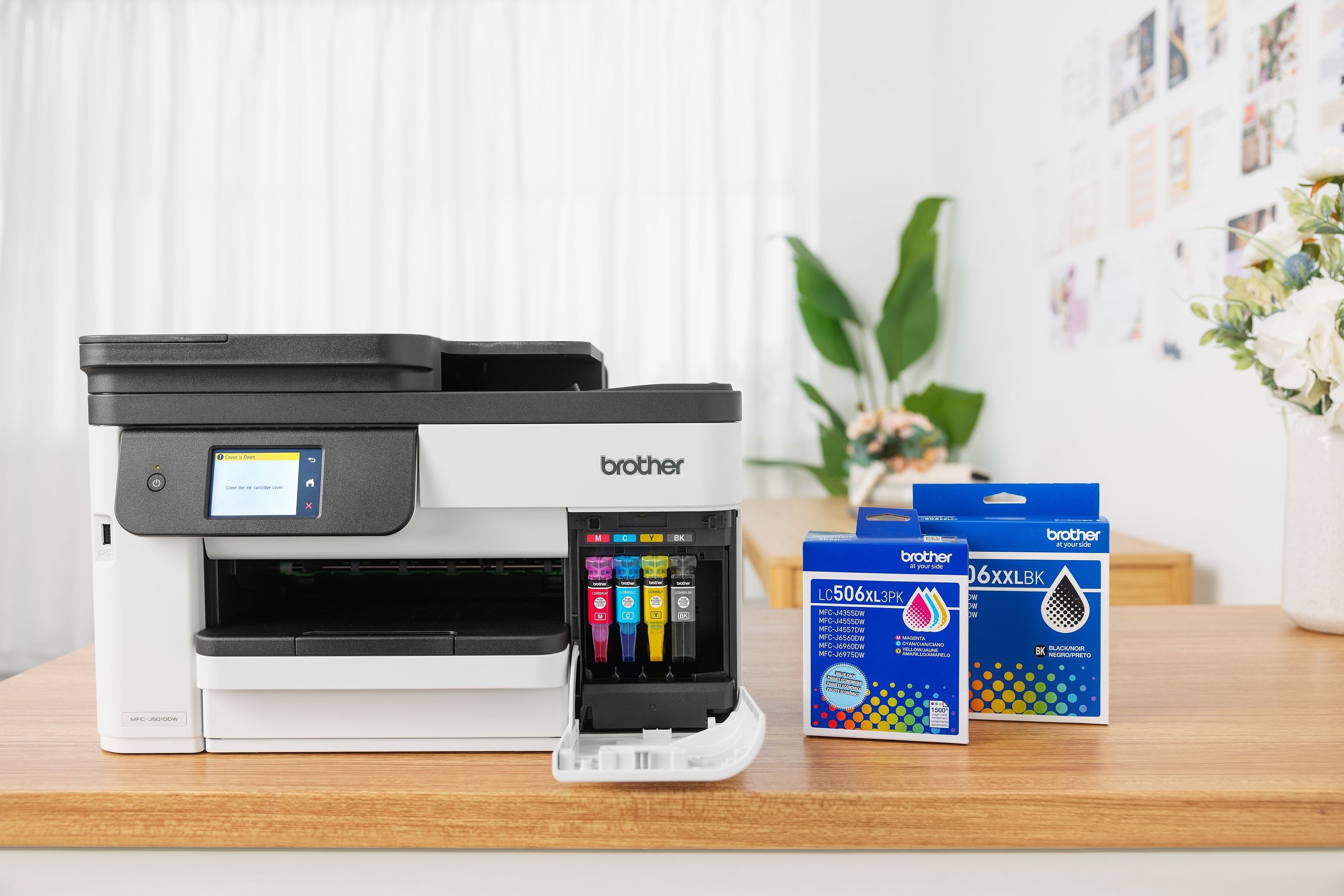 Brother ofrece rendimiento de nivel comercial, velocidades de impresión más rápidas y tinta diseñada para las necesidades del cliente.