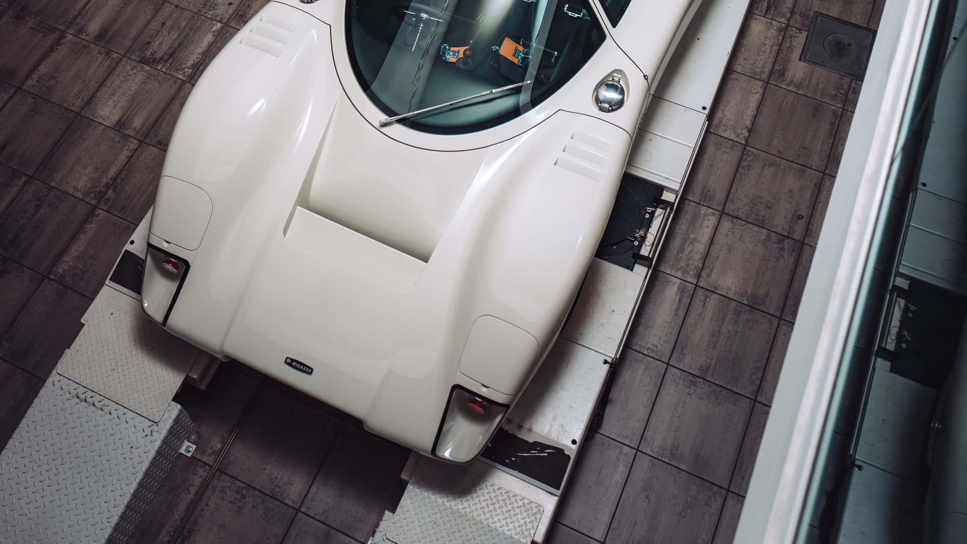 McLaren M6GT (9)