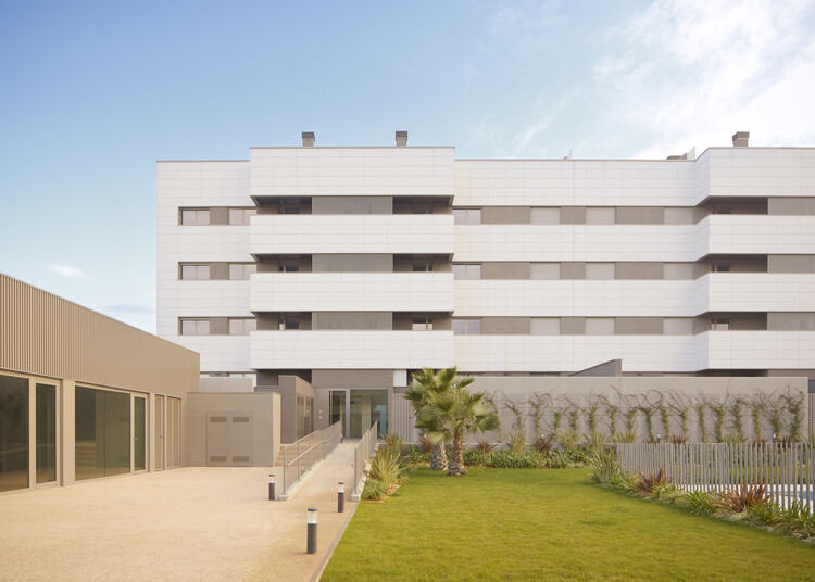 Façade ventilée et performance au feu : une approche systémique globale - Image 4 sur 7