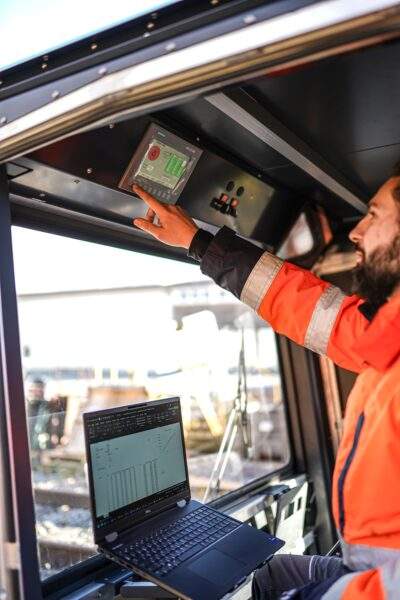 During measurement runs, the collected data is displayed directly to the user.