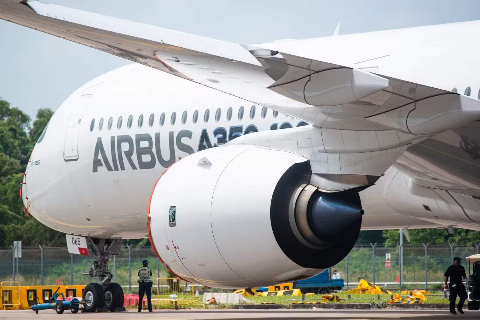 لقطة مقربة لمحرك رولز رويس Trent XWB.