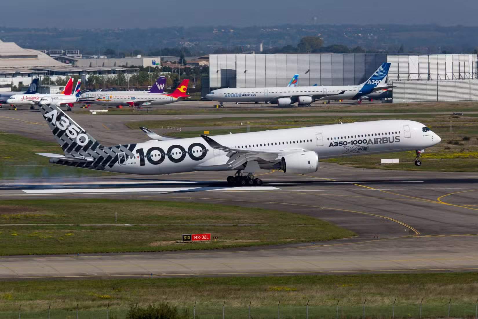 Librea de fibra de carbono del Airbus A350-1000