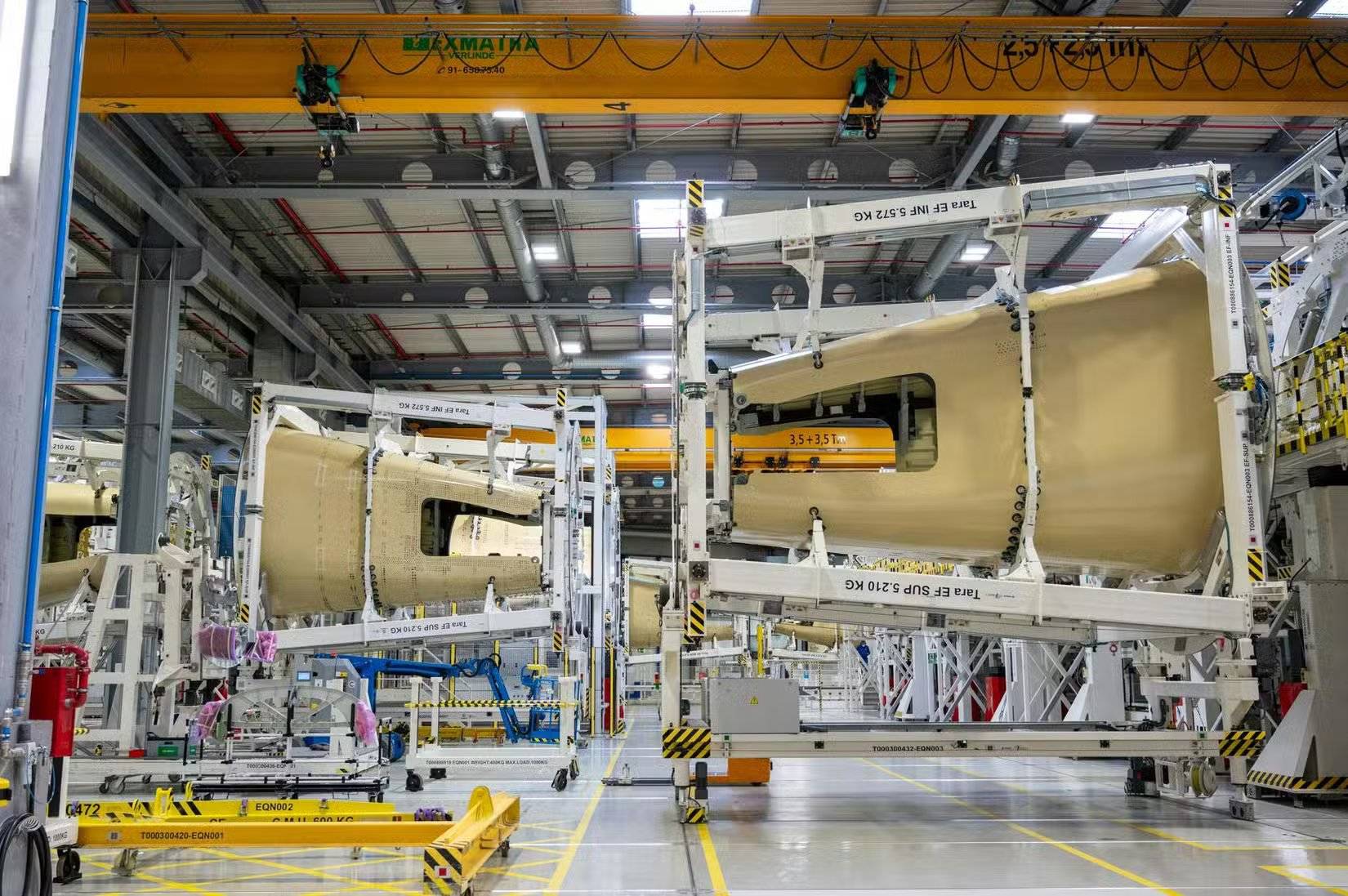 Línea de montaje final S19 del A350 en Getafe