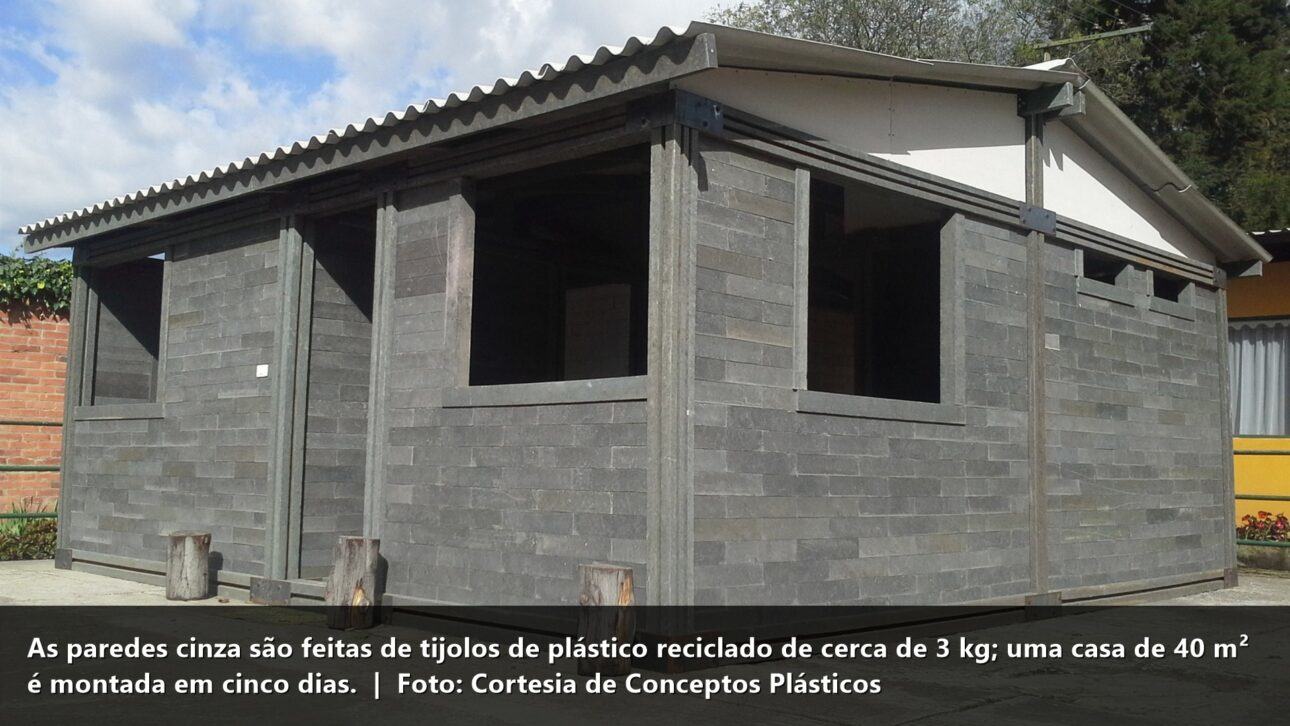 Tijolos de plástico reciclado em parede de casa. Imagem: Conceptos Plásticos