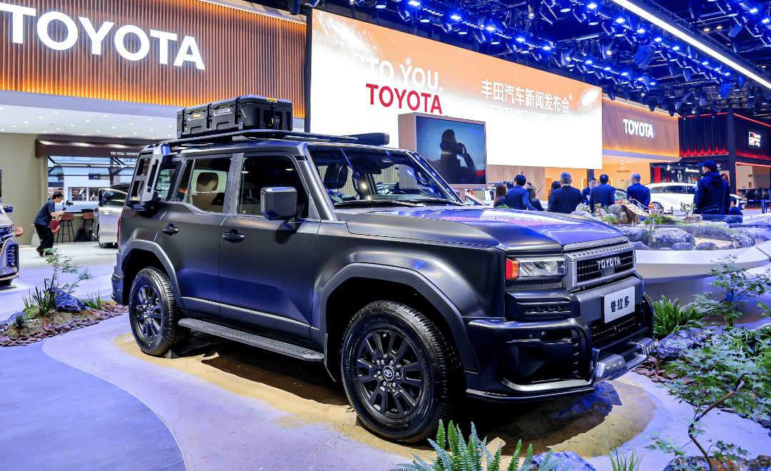 ▲ Prado, referência em SUVs robustos da FAW Toyota