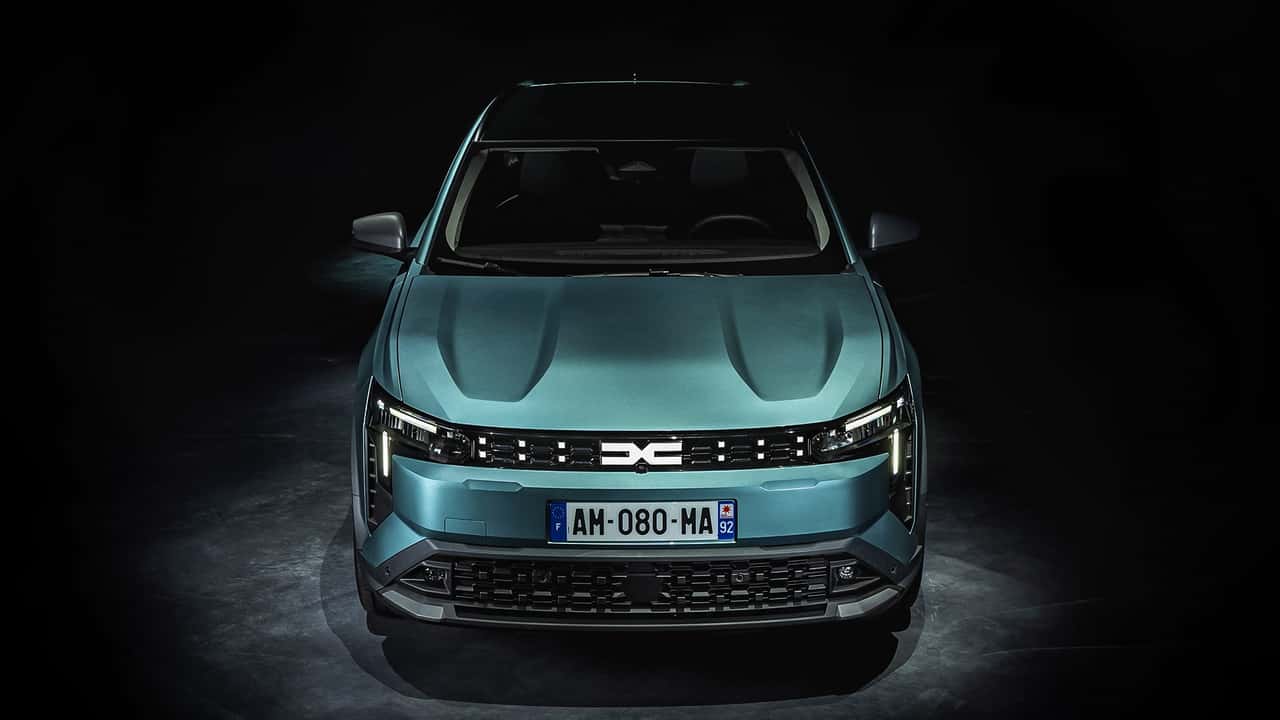 Dacia Striker Journey Hybrid 155 (2026)