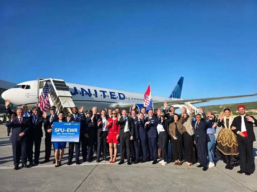 Voo inaugural da United Airlines para Split