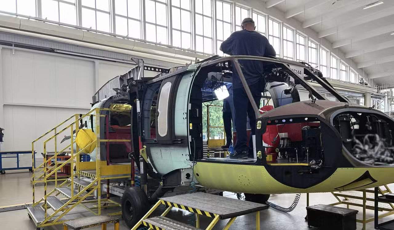 Sikorsky S-70 FIREHAWK