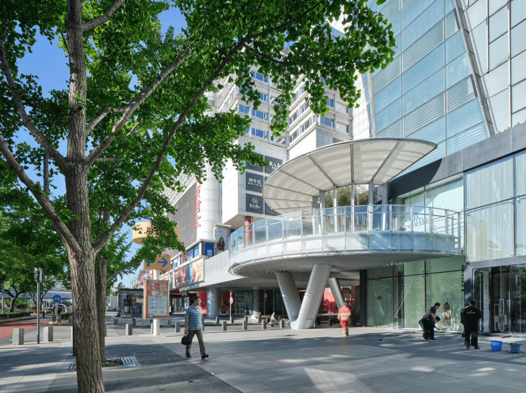 The renovated 'Juntai-Joy City' corridor, photo by Li Ji