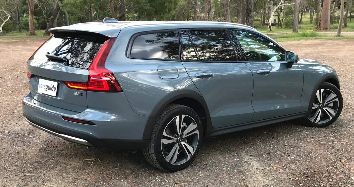 2023 Volvo V60