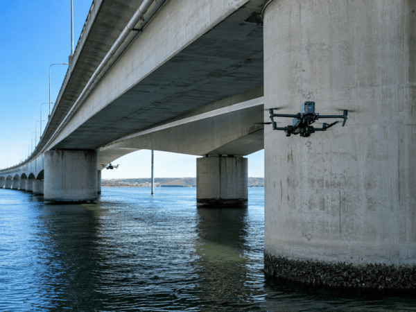 Scene of bridge pier inspection using drone AI image recognition. [Photo = Seonggeon Engineering (성건엔지니어링)]
