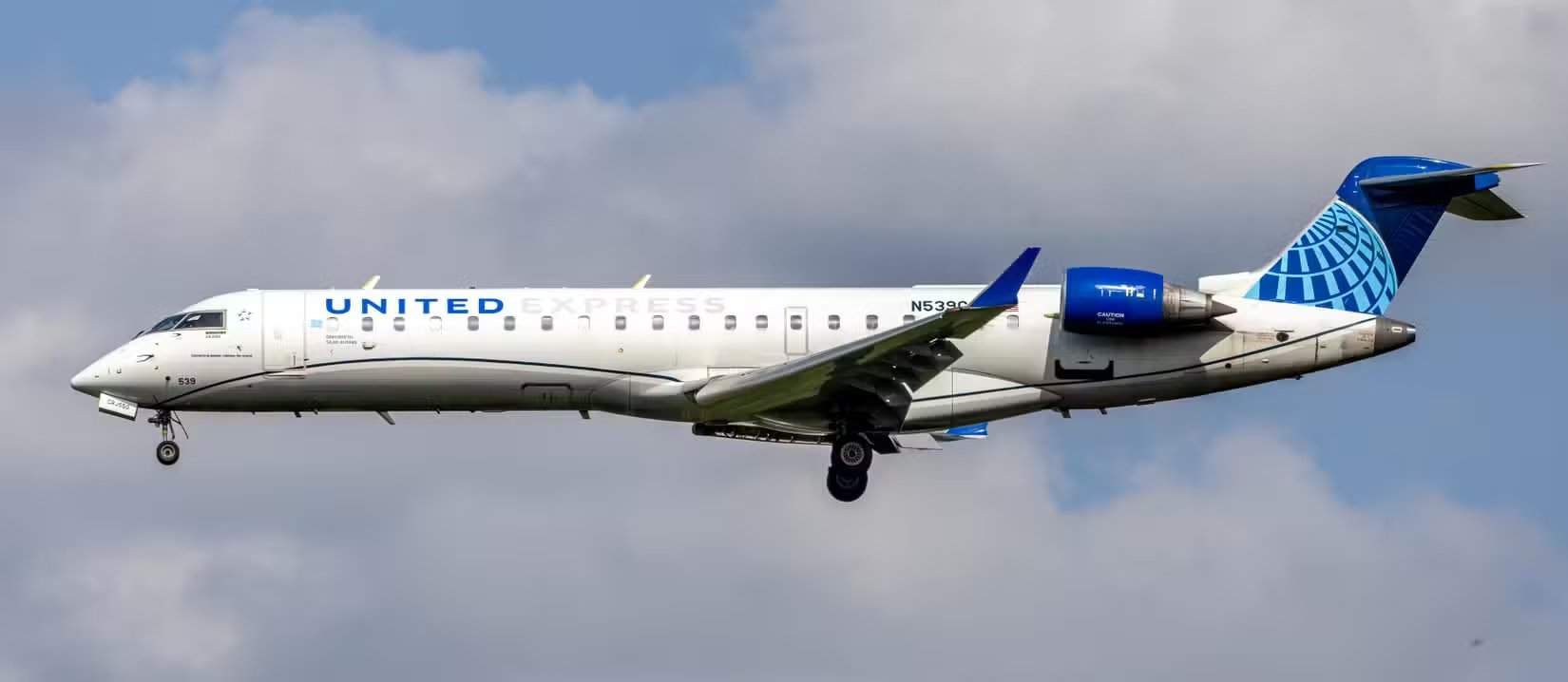 Aproximação do CRJ550 da United Express operado pela GoJet