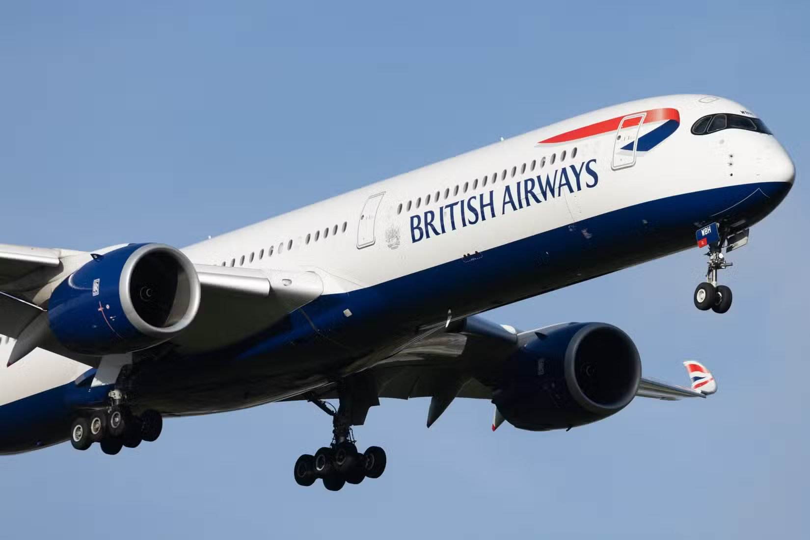 British Airways Airbus A350-1000 landing at LHR