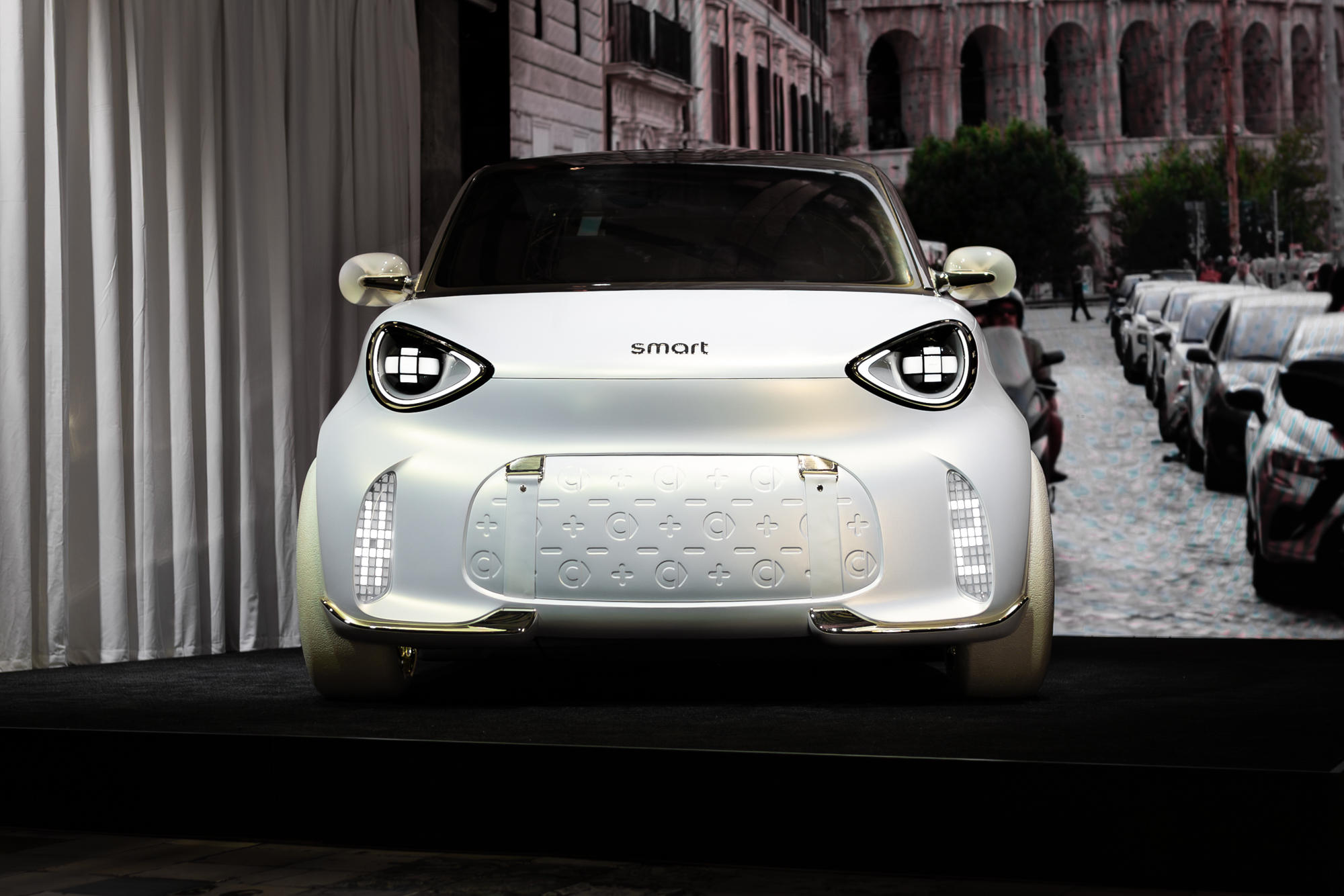 Smart antecipa a nova versão de produção do #2, o cupê que retorna após anos de desuso