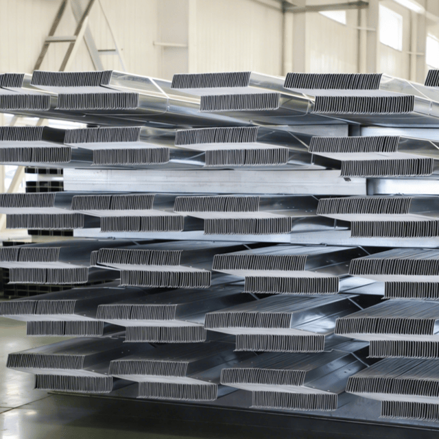 Solução em Perfis de Aço Especiais para Suportes Fotovoltaicos|Fornecedor de Fabricação de Perfis C, U, Z e H