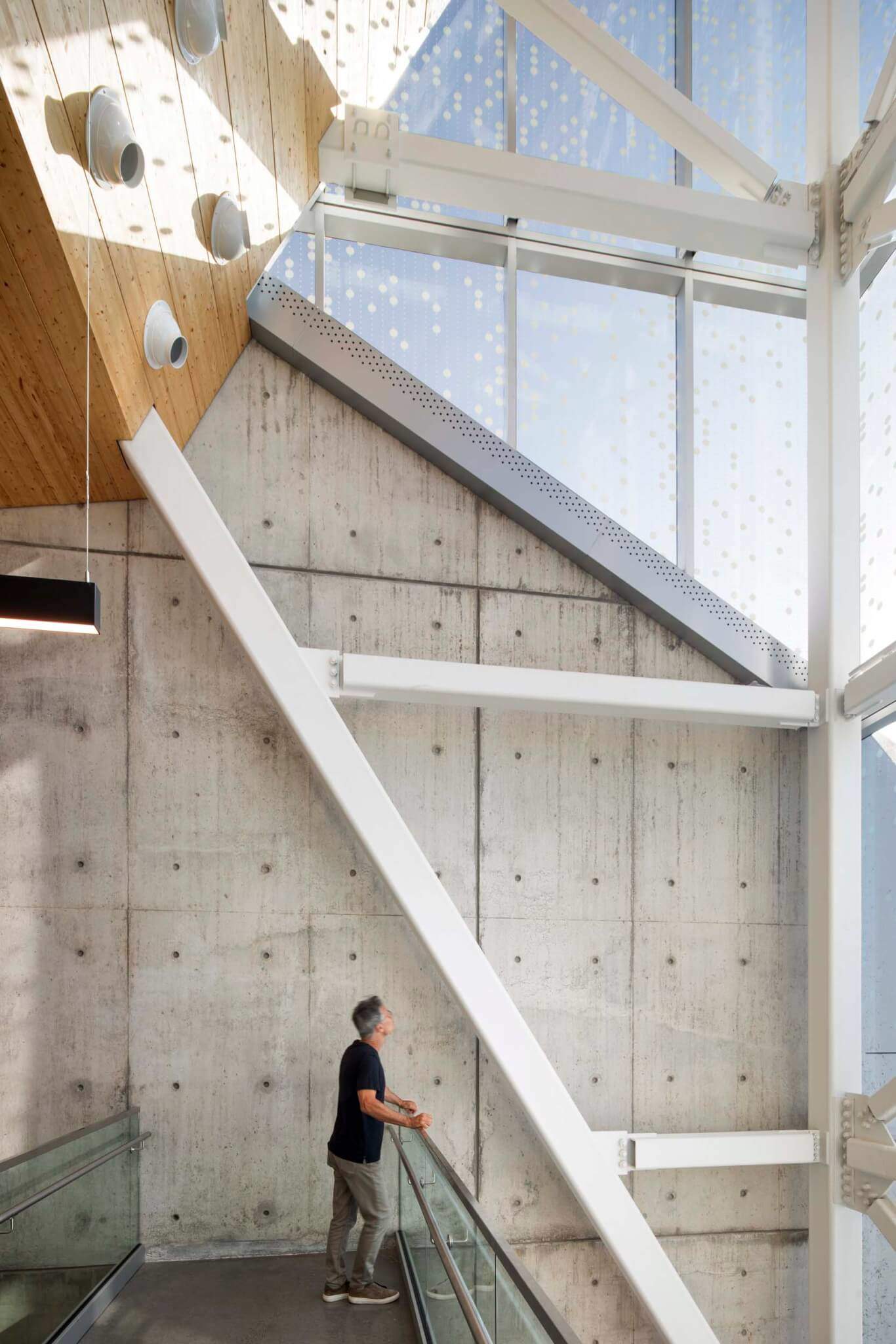 Intérieur de l'Oratoire Saint-Joseph du Mont-Royal conçu par Lemay