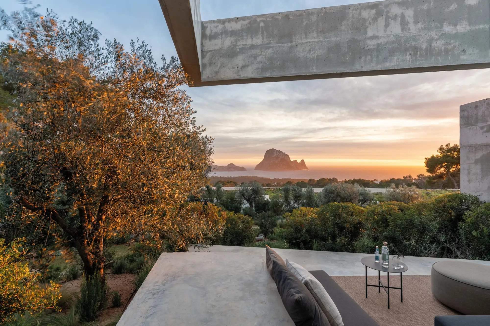 Terrasse mit Meerblick auf Ibiza