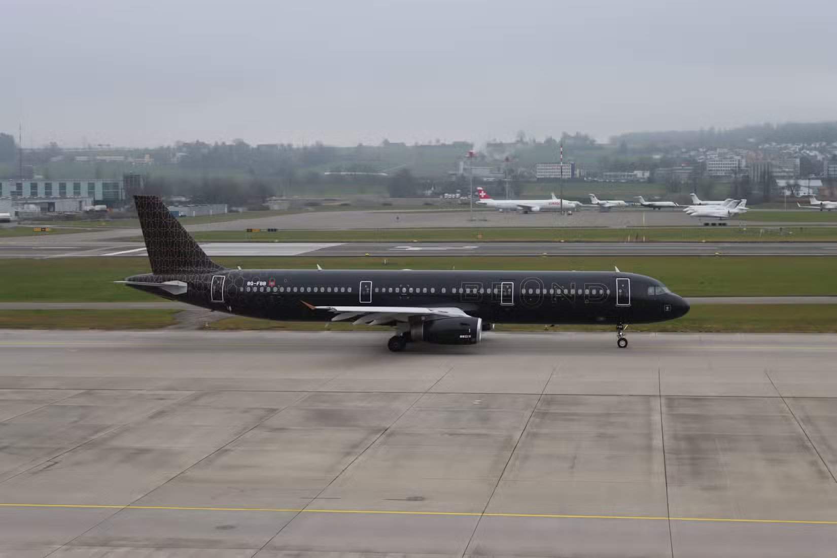 طائرة BeOnd A321 أثناء السير