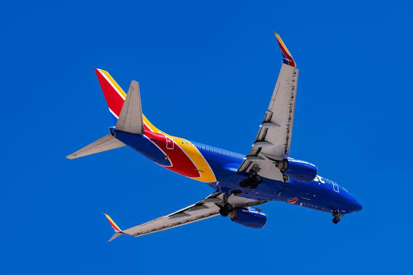 Boeing 737-700 N814NN авиакомпании Southwest Airlines на коротком финальном заходе