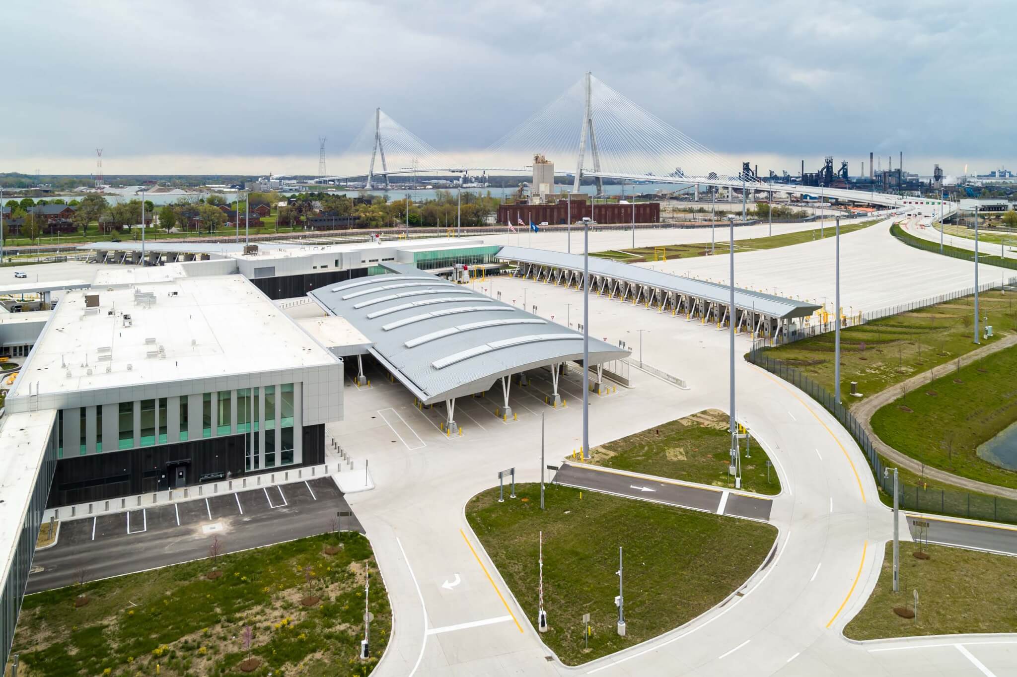 Instalaciones del puerto de entrada estadounidense