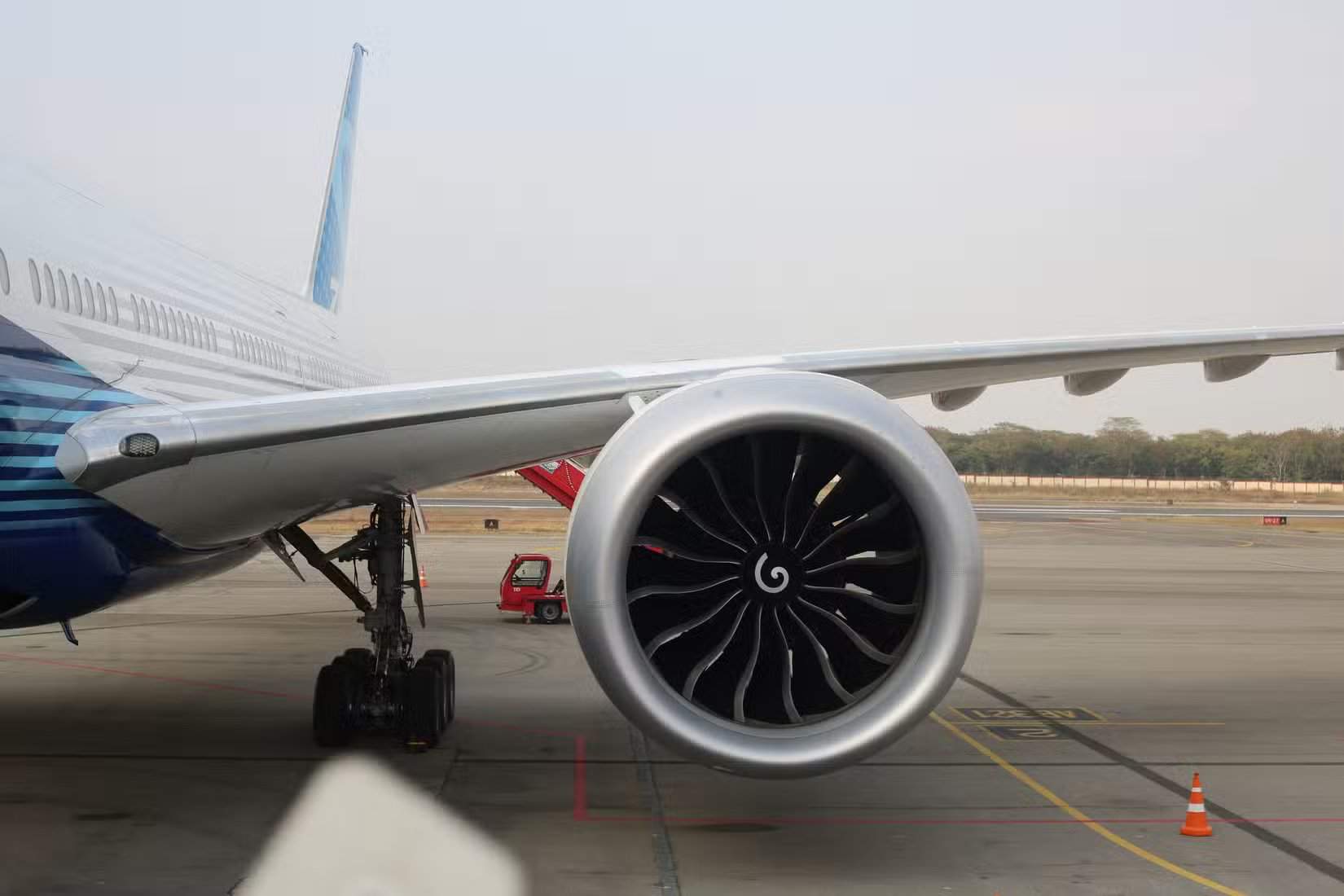Boeing 777-9 GE9X engine