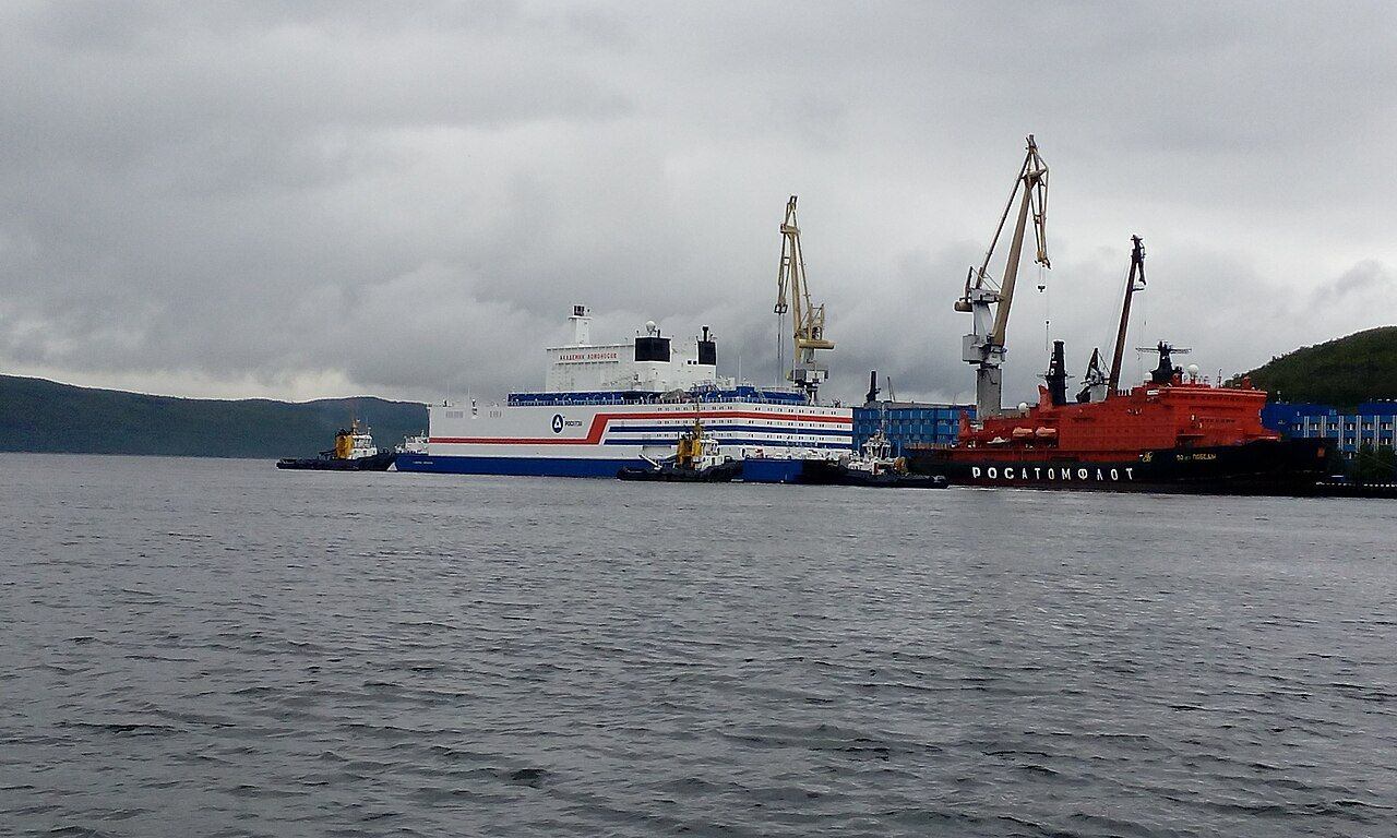 Schwimmendes Kernkraftwerk Akademik Lomonossow