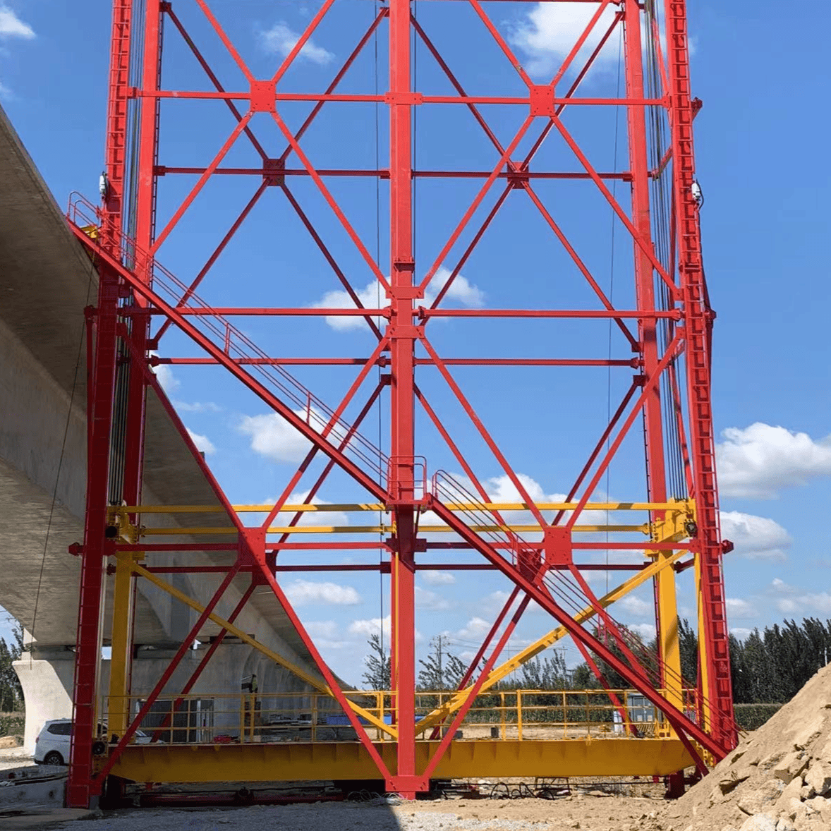 High-Speed Railway Tanker Hoist