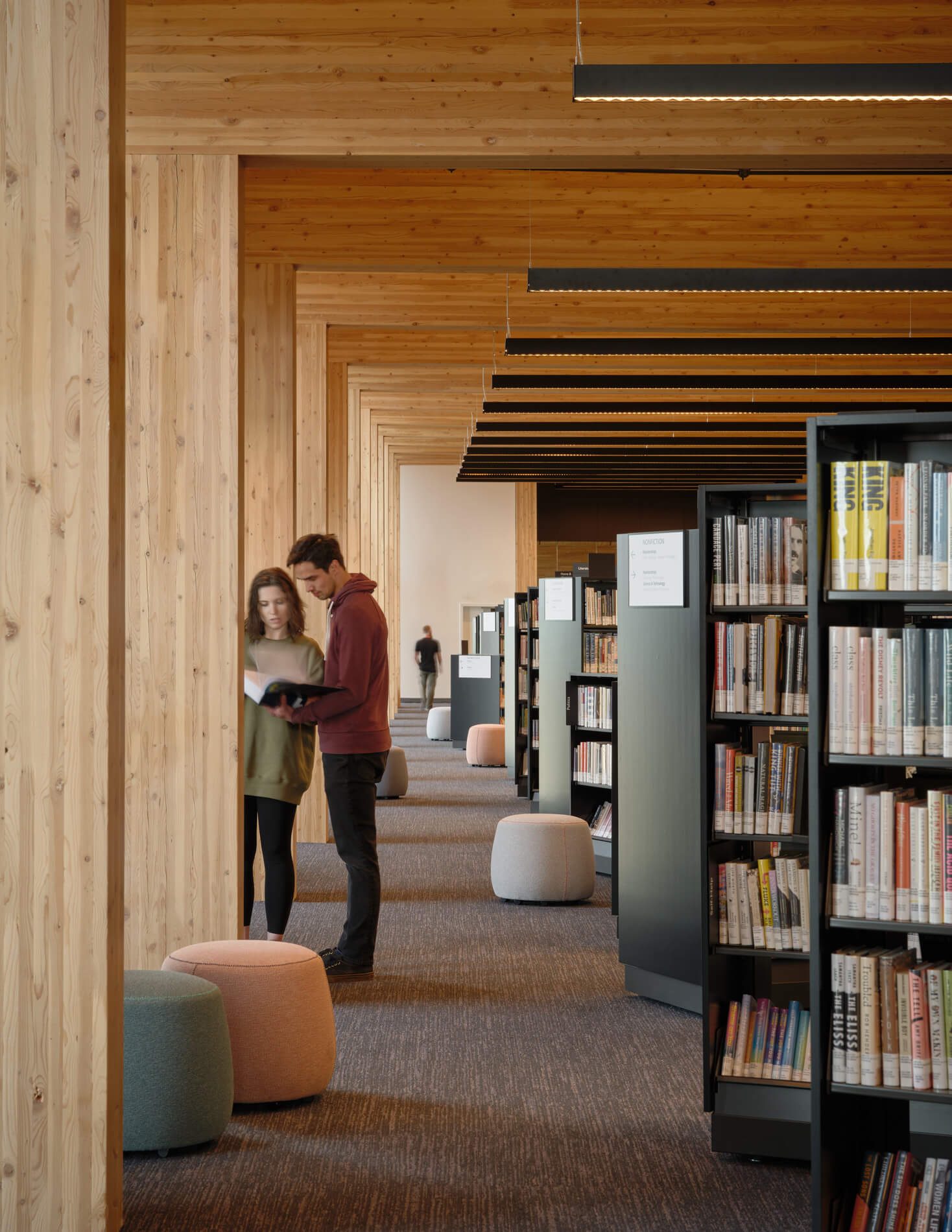 Vue intérieure montrant le bois apparent