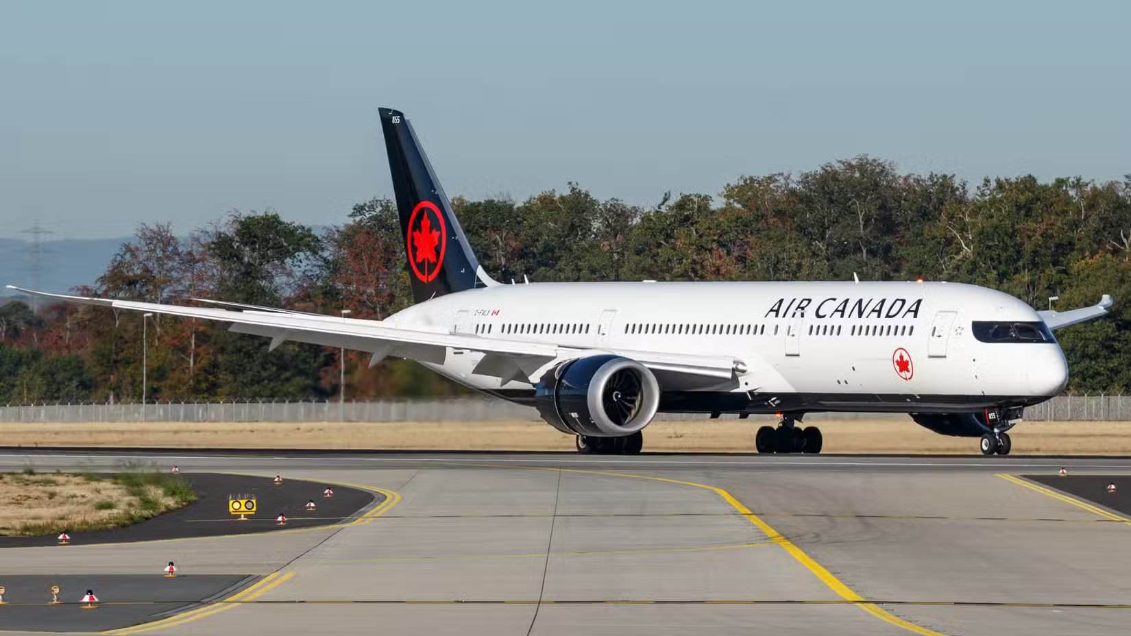 طائرة بوينغ 787-9 دريملاينر التابعة للخطوط الجوية الكندية