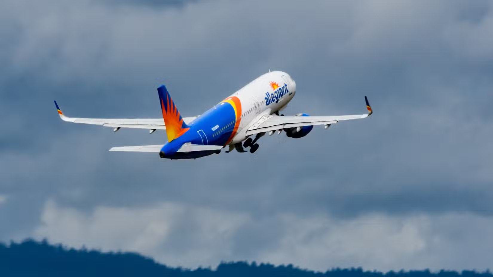 Allegiant Air takeoff