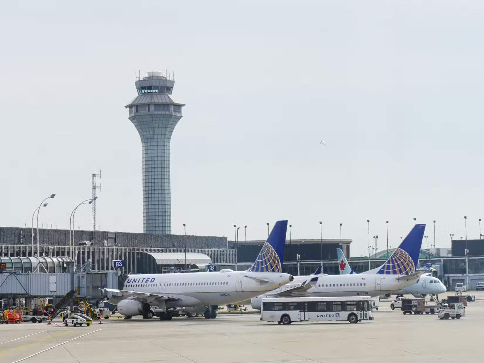 United Airlines aircraft at Chicago O'Hare International Airport