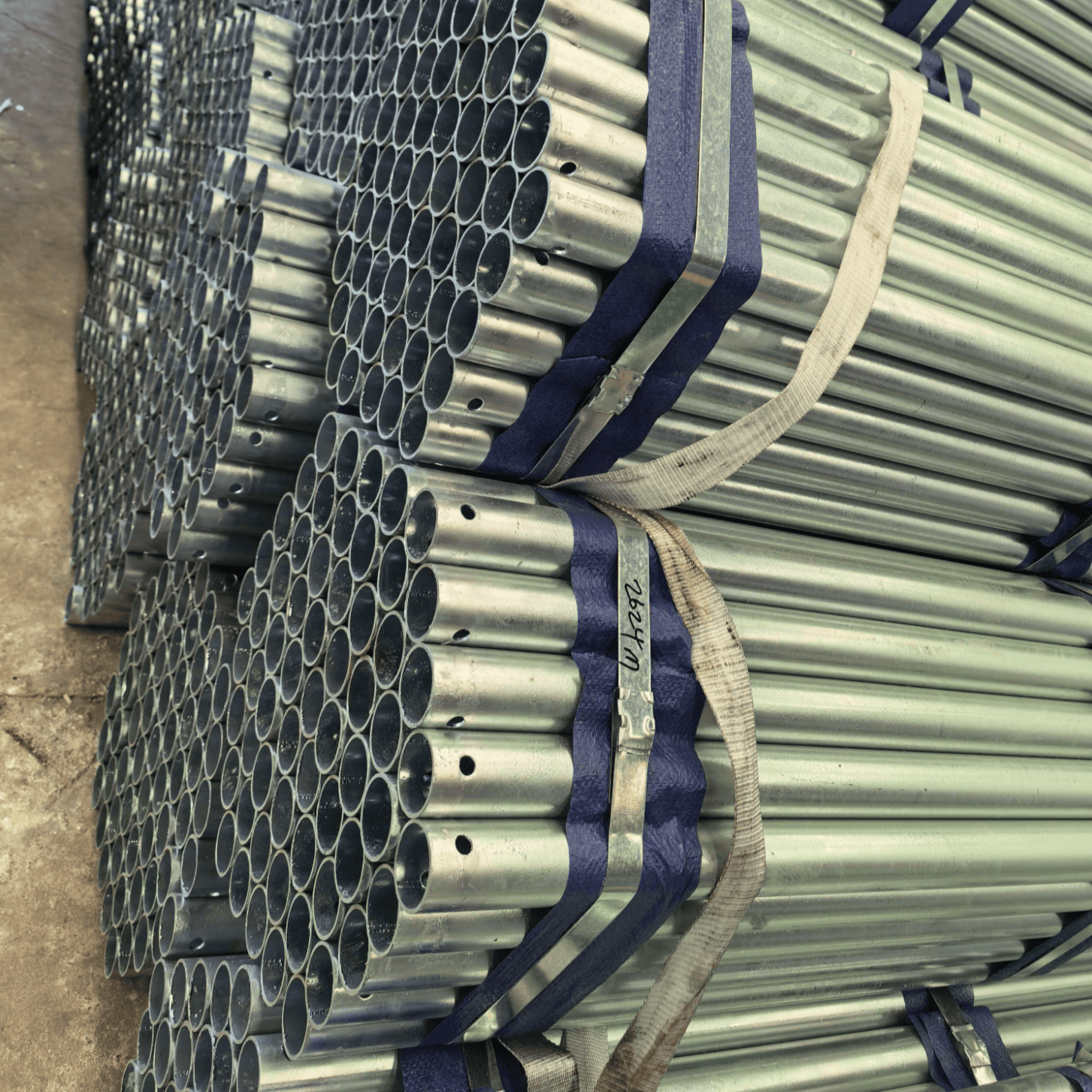 Круглая трубчатая стойка - Tianjin XinShuo Fengda Steel Co., Ltd.