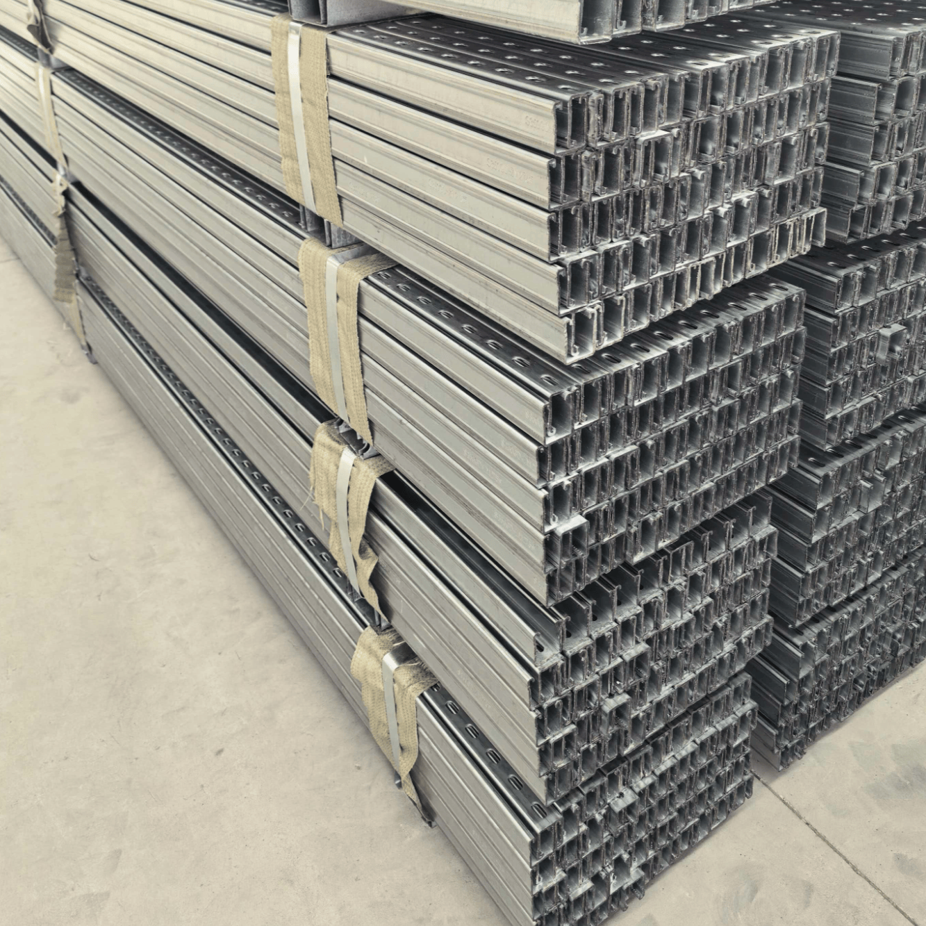 Фотогальванический кронштейн - Tianjin XinShuo Fengda Steel Co., Ltd.