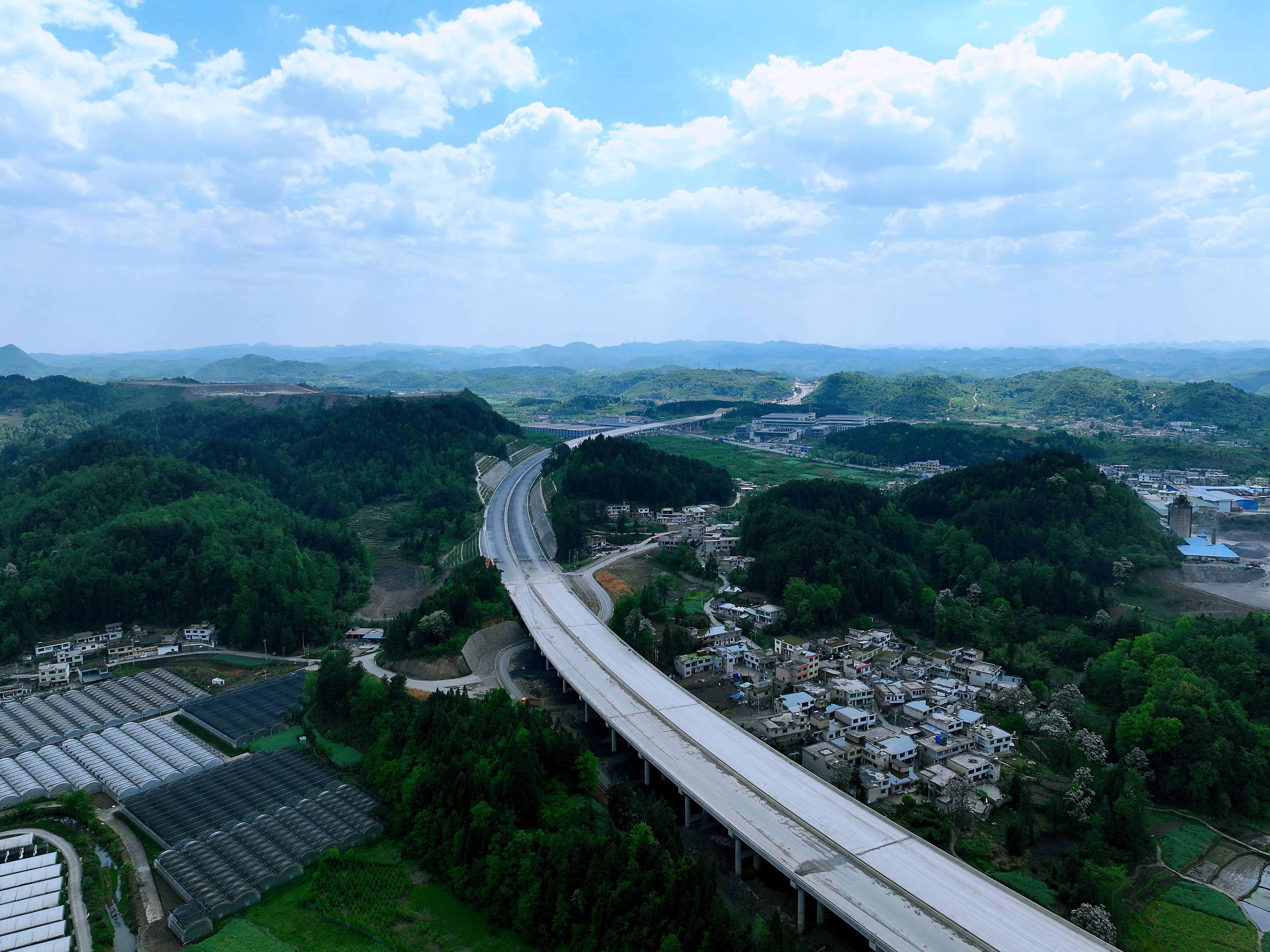 مشروع الجسور ذات الصندوق الفولاذي - Hanjiang Heavy Industry Co., Ltd. of China Railway 11th Bureau Group