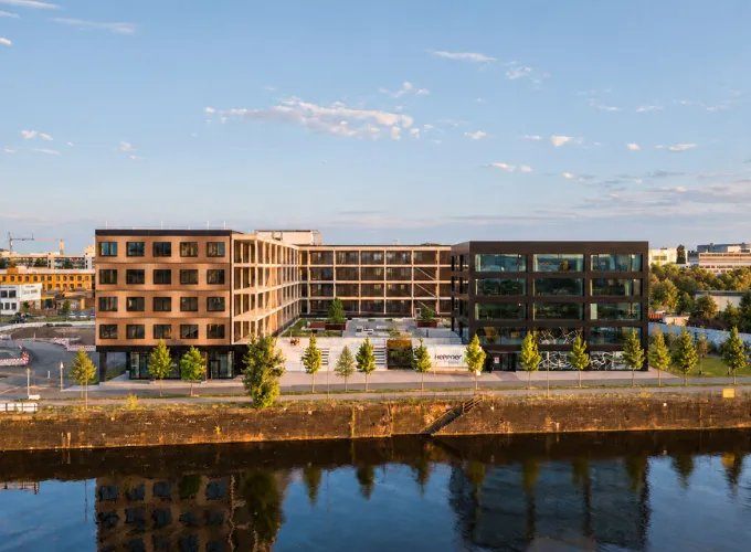 Швейцарская компания Timber Carbon запустила ИИ-платформу для удаления углерода в строительстве, охватывающую более 90 зданий