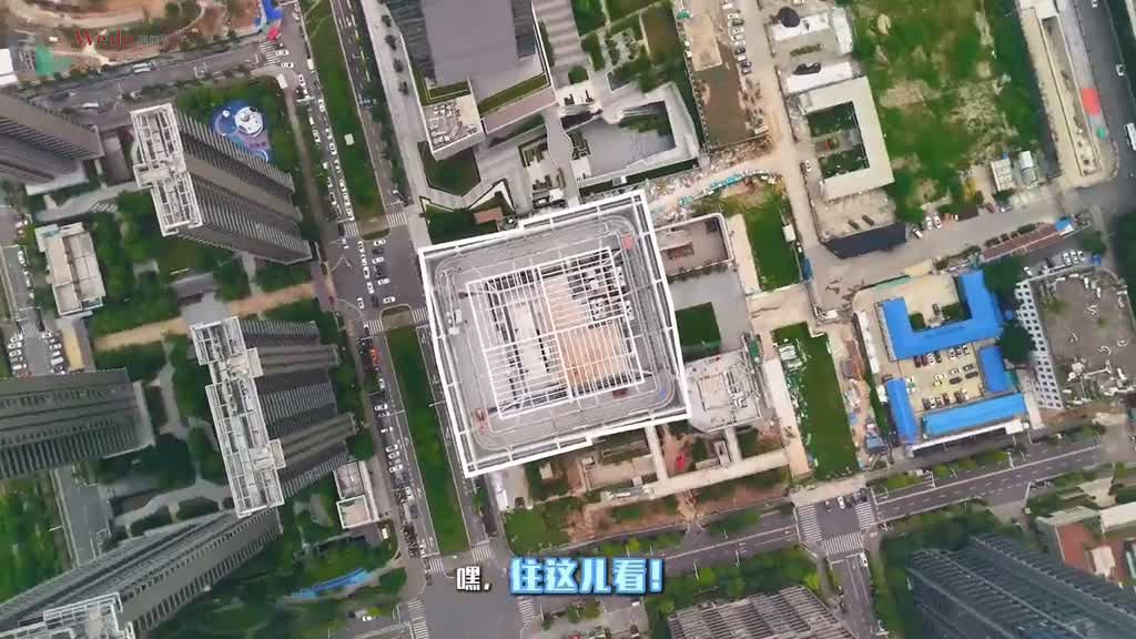 “十五五”启新程 | 打造国际化“会客厅”，中建八局承建的武汉中信泰富滨江金融城“晶”彩亮相~