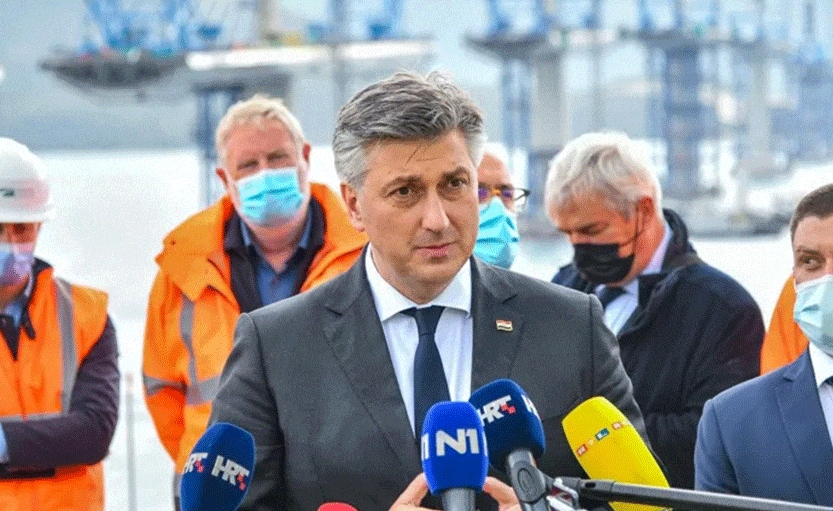 On April 27, 2021, Croatian Prime Minister Andrej Plenkovic inspected the Peljesac Bridge project.